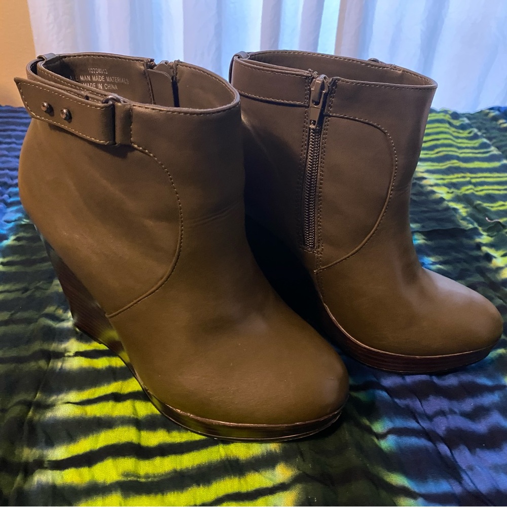 Torrid Platform booties 8w